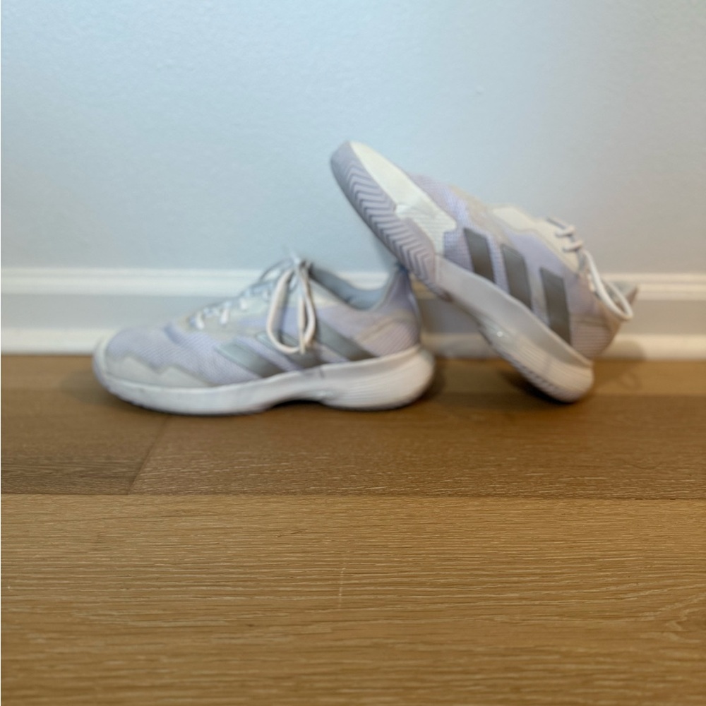 Adidas Women’s White and Gray Pickleball Shoes sneakers